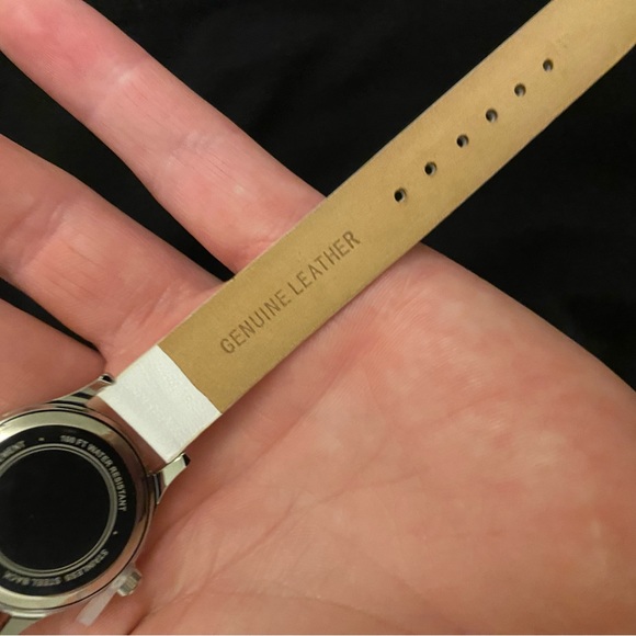 Brand new Dakota Nurses watch - Picture 4 of 6